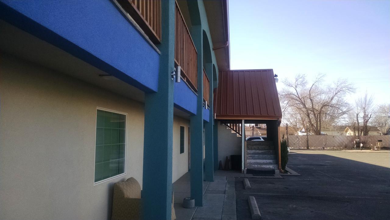 La Hacienda Inn 阿蒂西亚 外观 照片